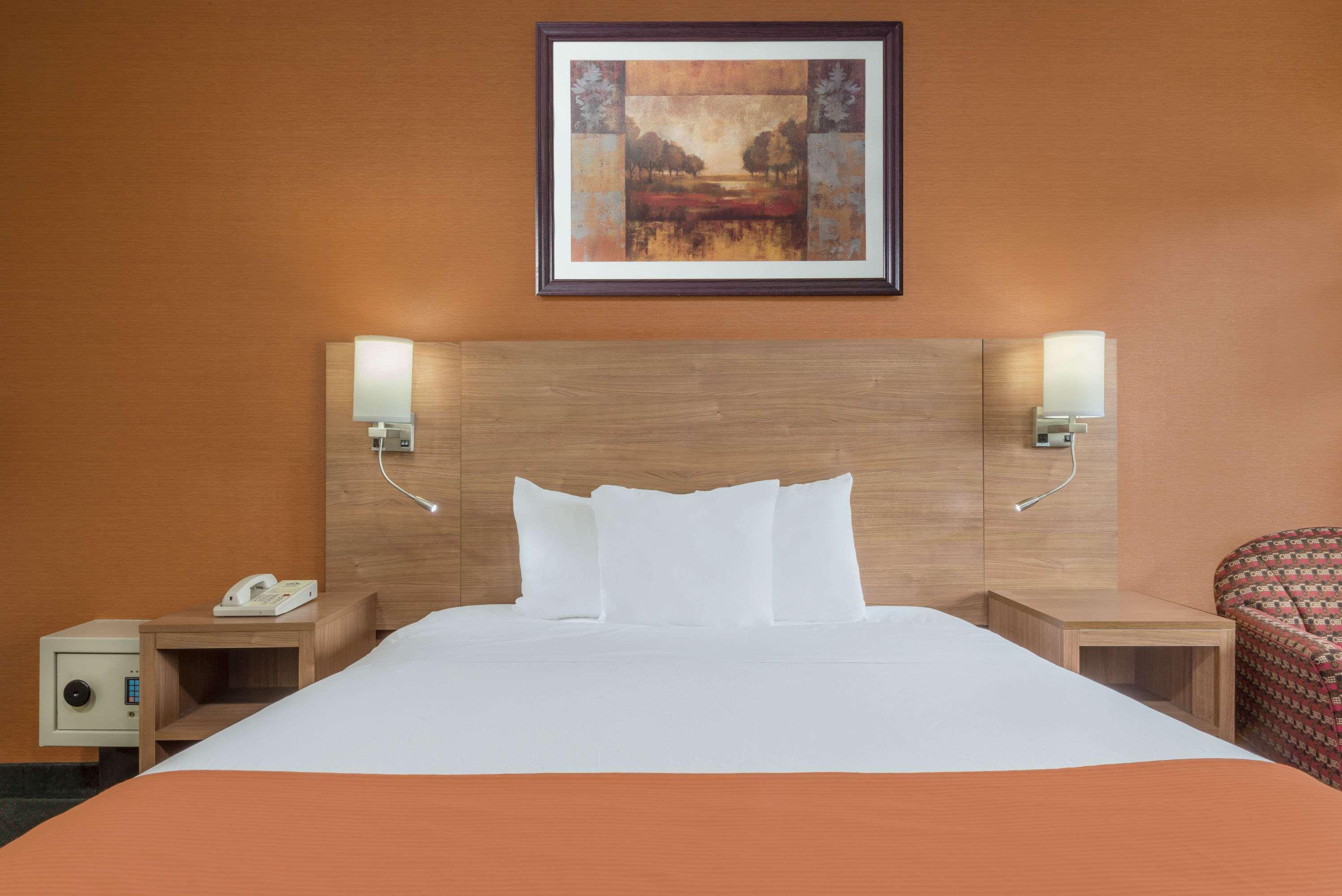 Days Inn By Wyndham Columbus Fairgrounds Exteriér fotografie