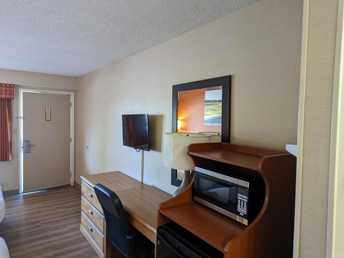 Days Inn By Wyndham Columbus Fairgrounds Exteriér fotografie
