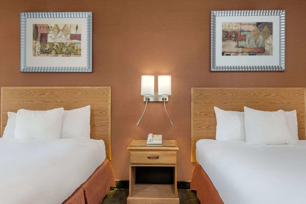 Days Inn By Wyndham Columbus Fairgrounds Exteriér fotografie